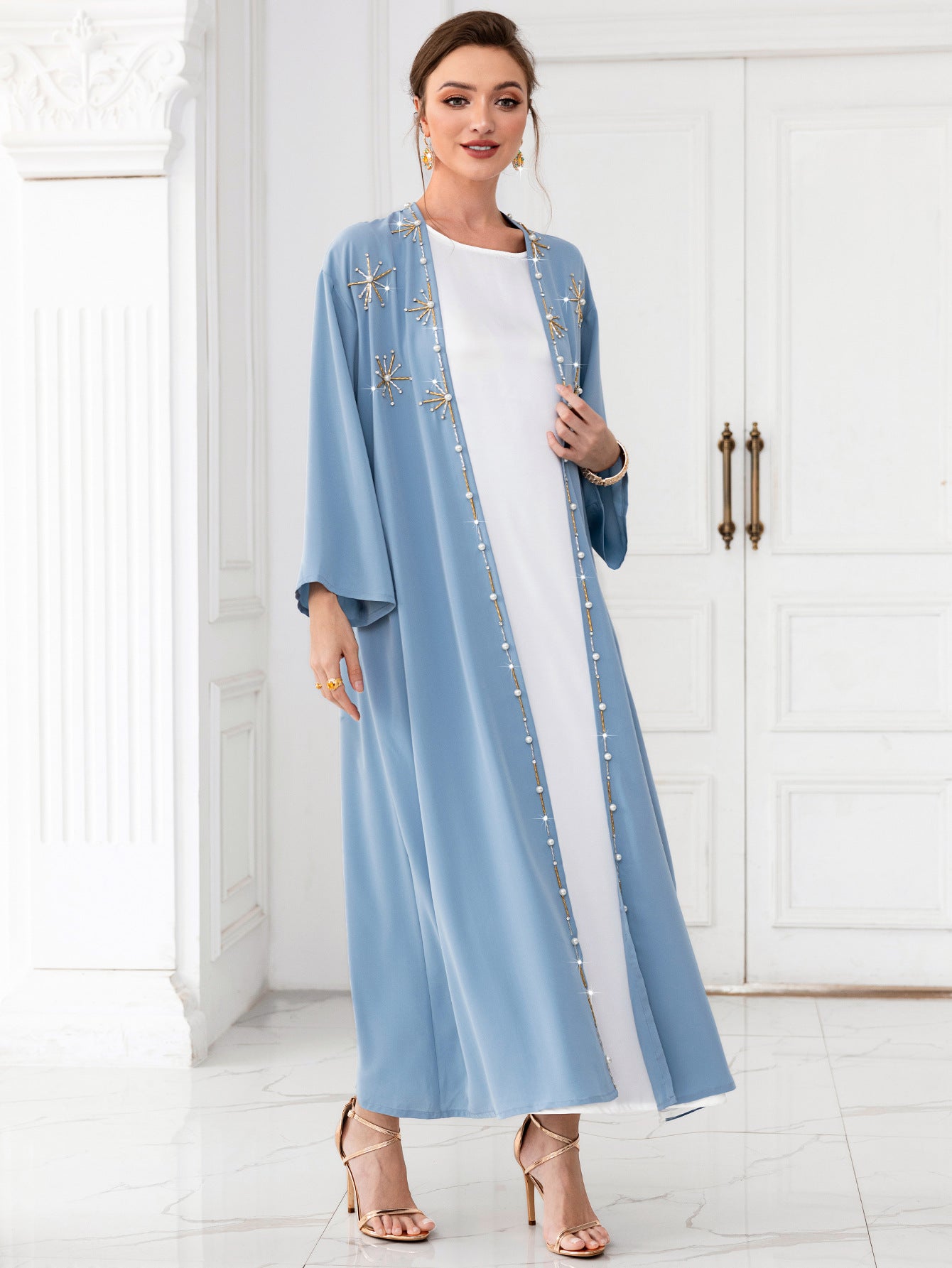 Aya Premium“ Handbestickter Cardigan & Satin-Unterkleid