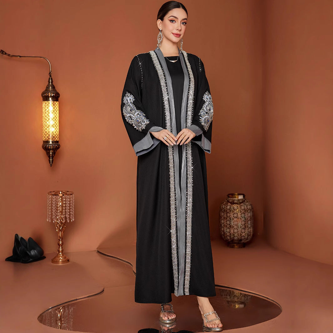 Soraya Silber-Abaya – Handgefertigte Eleganz in Tiefschwarz