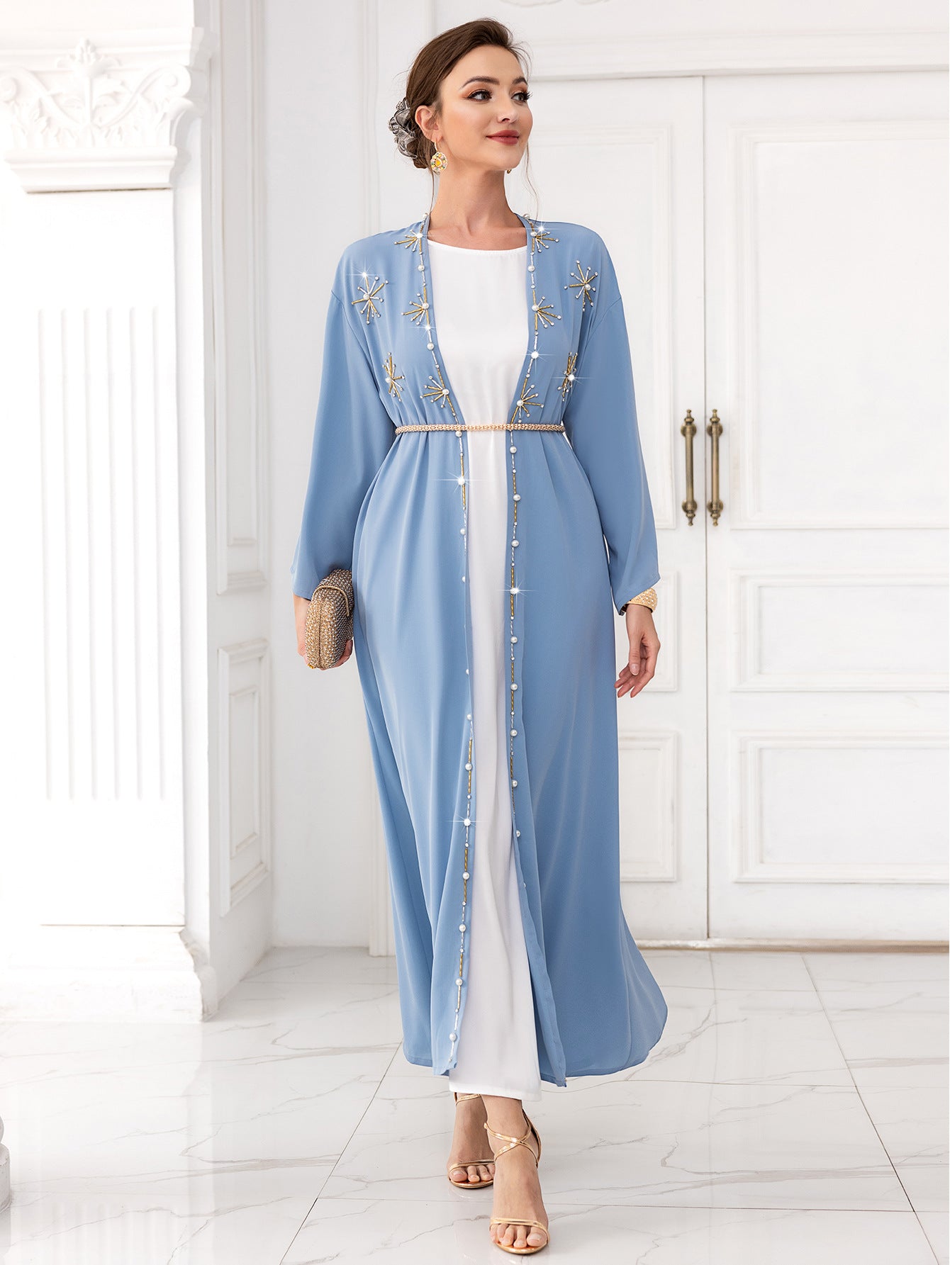 Aya Premium“ Handbestickter Cardigan & Satin-Unterkleid