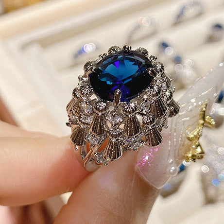 „Layali“ Luxus-Ring – Tiefblauer Diopsid in verstellbarer Fassung