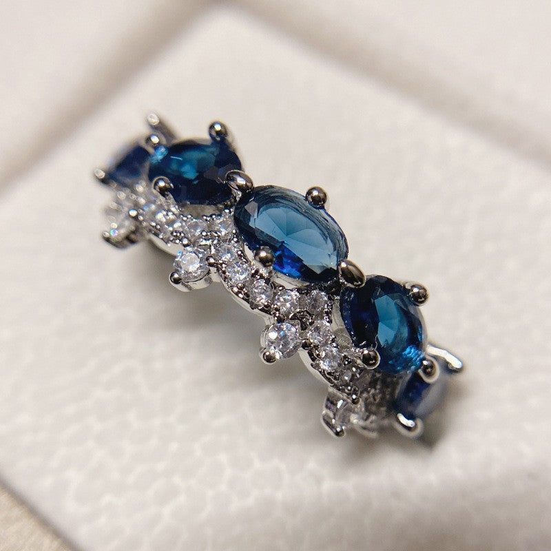 „Layali“ Luxus-Ring – Tiefblauer Diopsid in verstellbarer Fassung