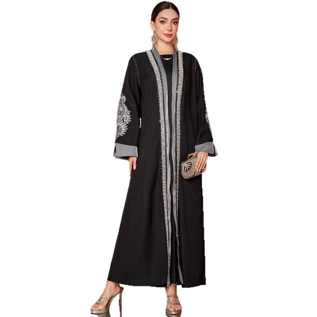 Soraya Silber-Abaya – Handgefertigte Eleganz in Tiefschwarz