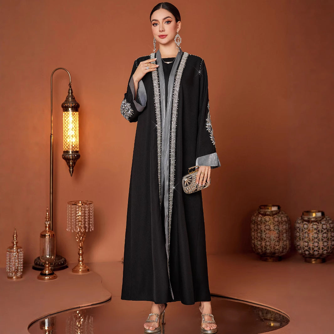 Soraya Silber-Abaya – Handgefertigte Eleganz in Tiefschwarz