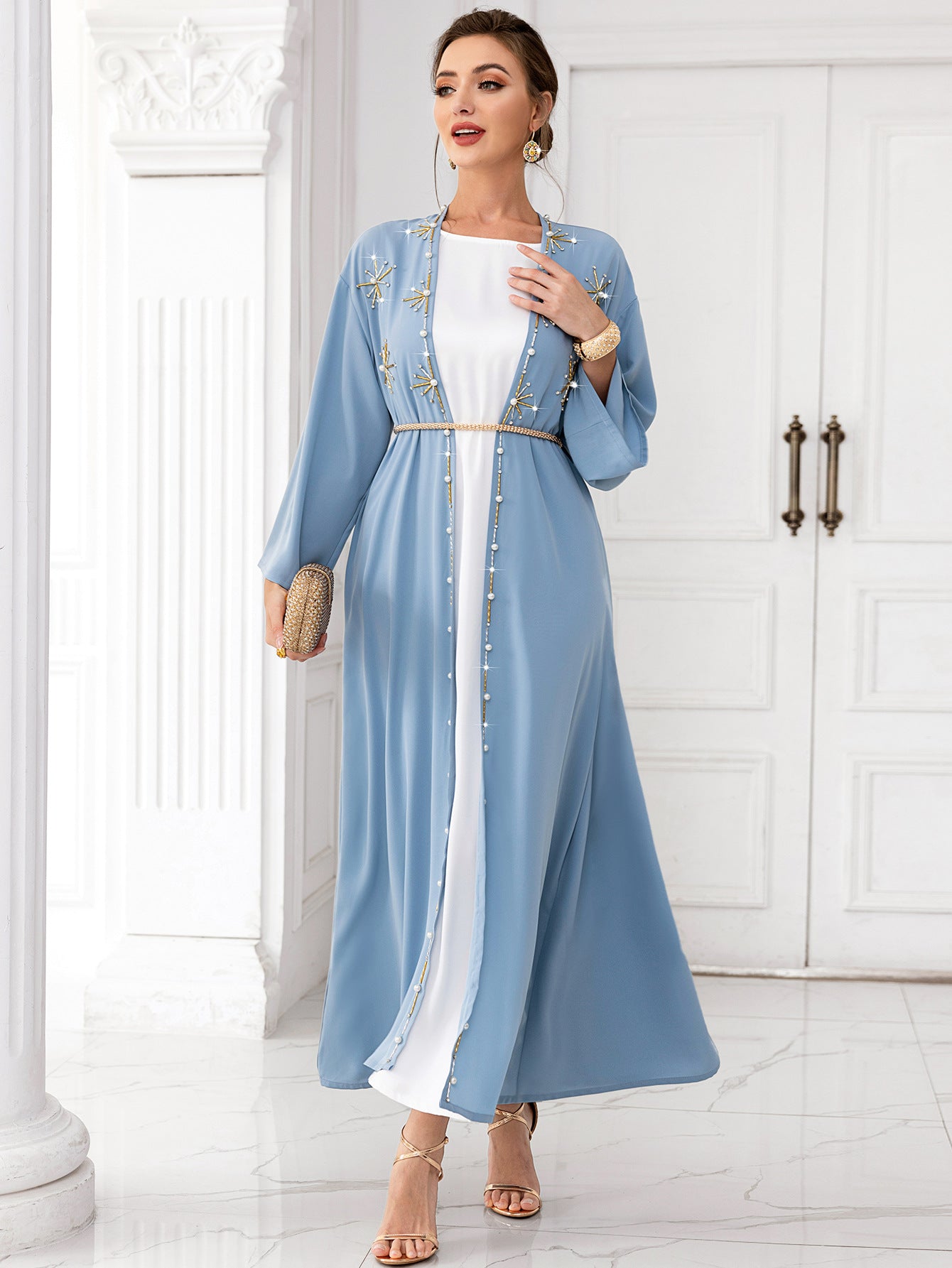 Aya Premium“ Handbestickter Cardigan & Satin-Unterkleid