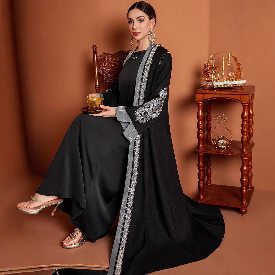 Soraya Silber-Abaya – Handgefertigte Eleganz in Tiefschwarz