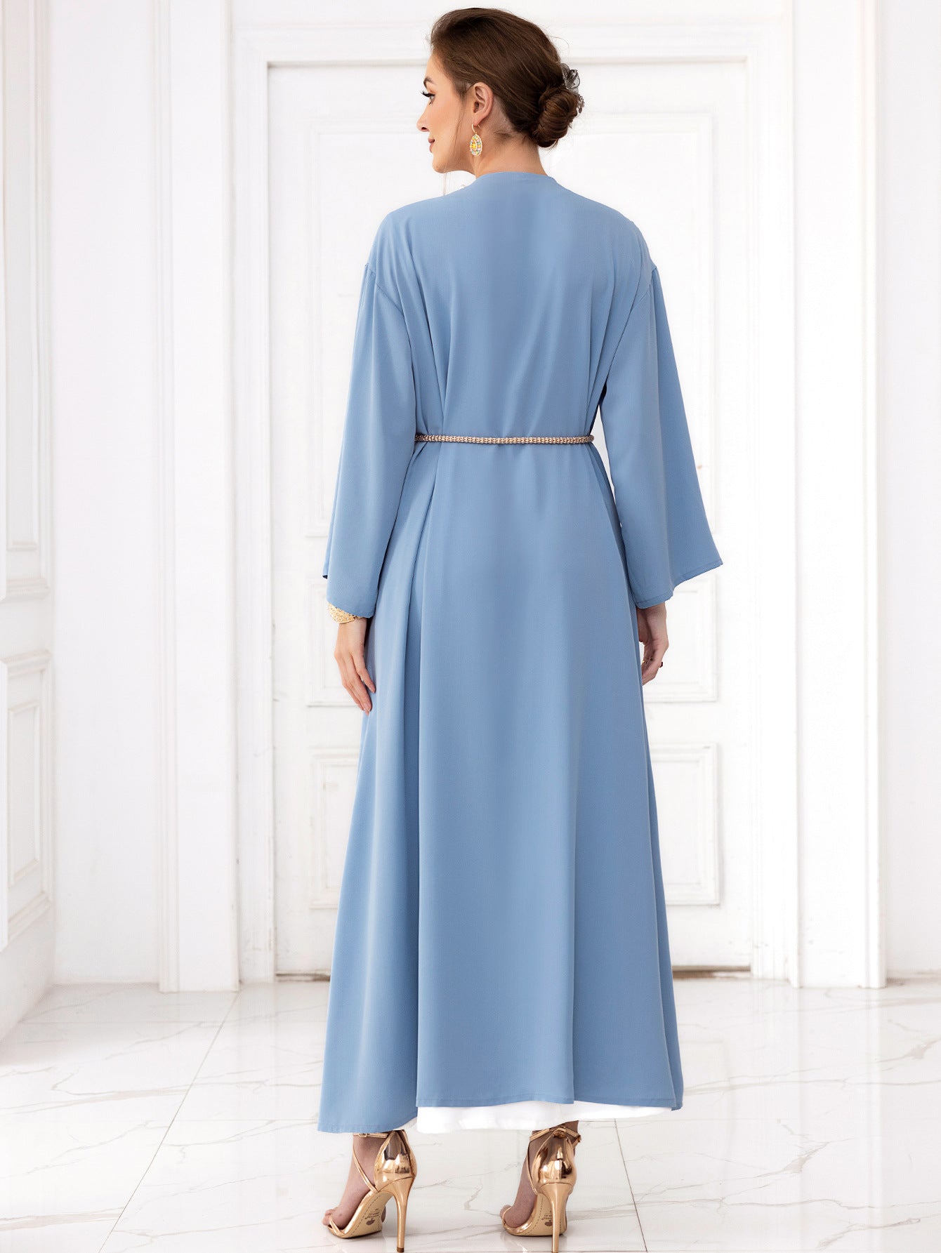 Aya Premium“ Handbestickter Cardigan & Satin-Unterkleid