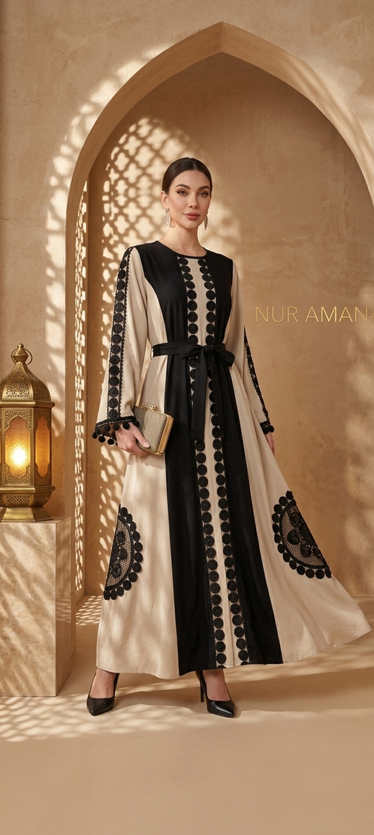 Zainab Patchwork-Abaya– Eleganz in Schwarz & Beige